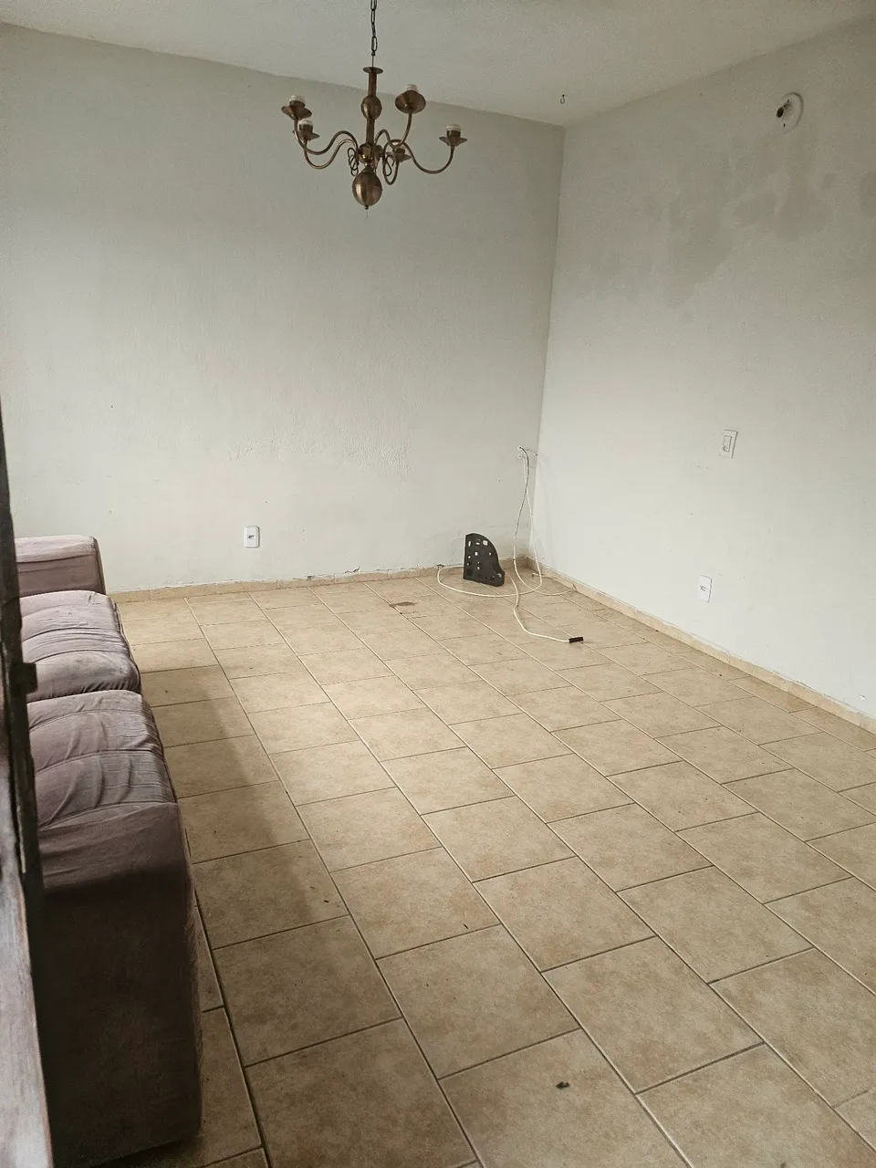 Unfurnished house with 3 bedrooms and separate kitchen — photo 4