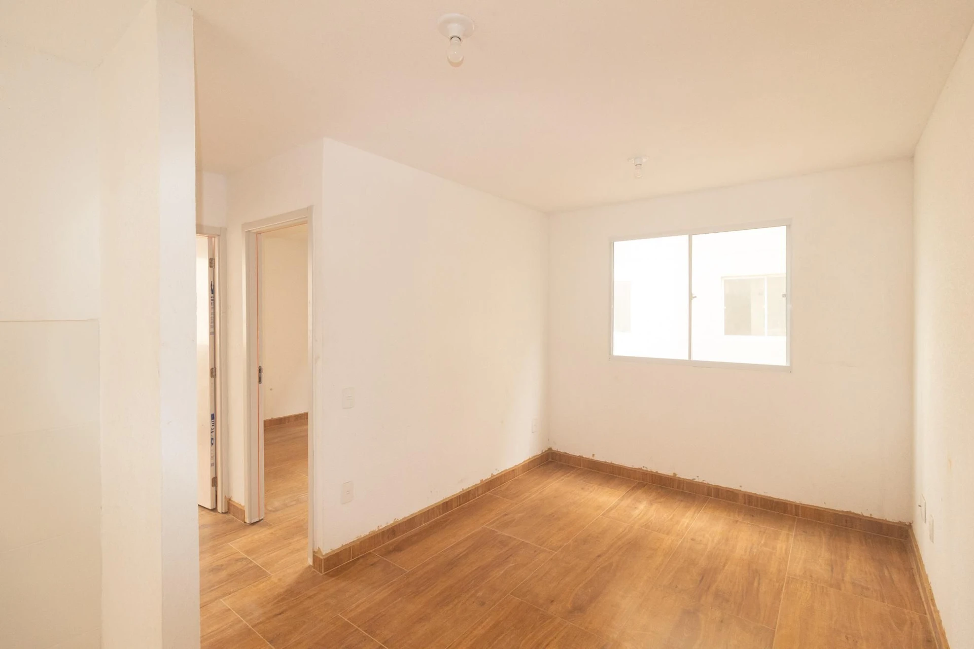 Rental apartment with 2 bedrooms and 1 parking spot — photo 6