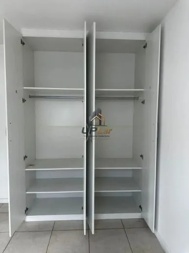 3-bedroom apartment in a building with a gym — photo 17