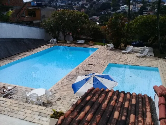Unfurnished 1-bedroom apartment with private laundry