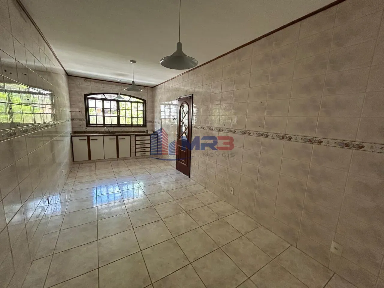 House, 280 m², with a bathtub — photo 16