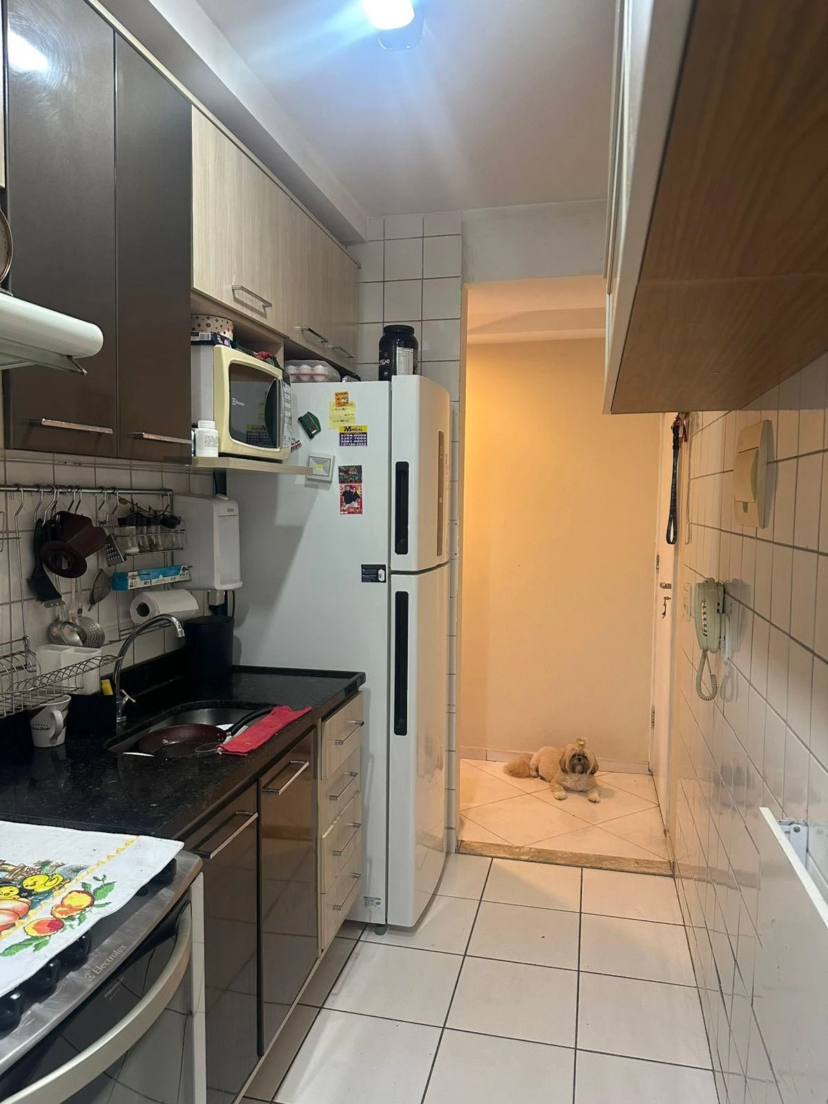 Furnished apartment with 3 bedrooms and 1 bathroom — photo 19