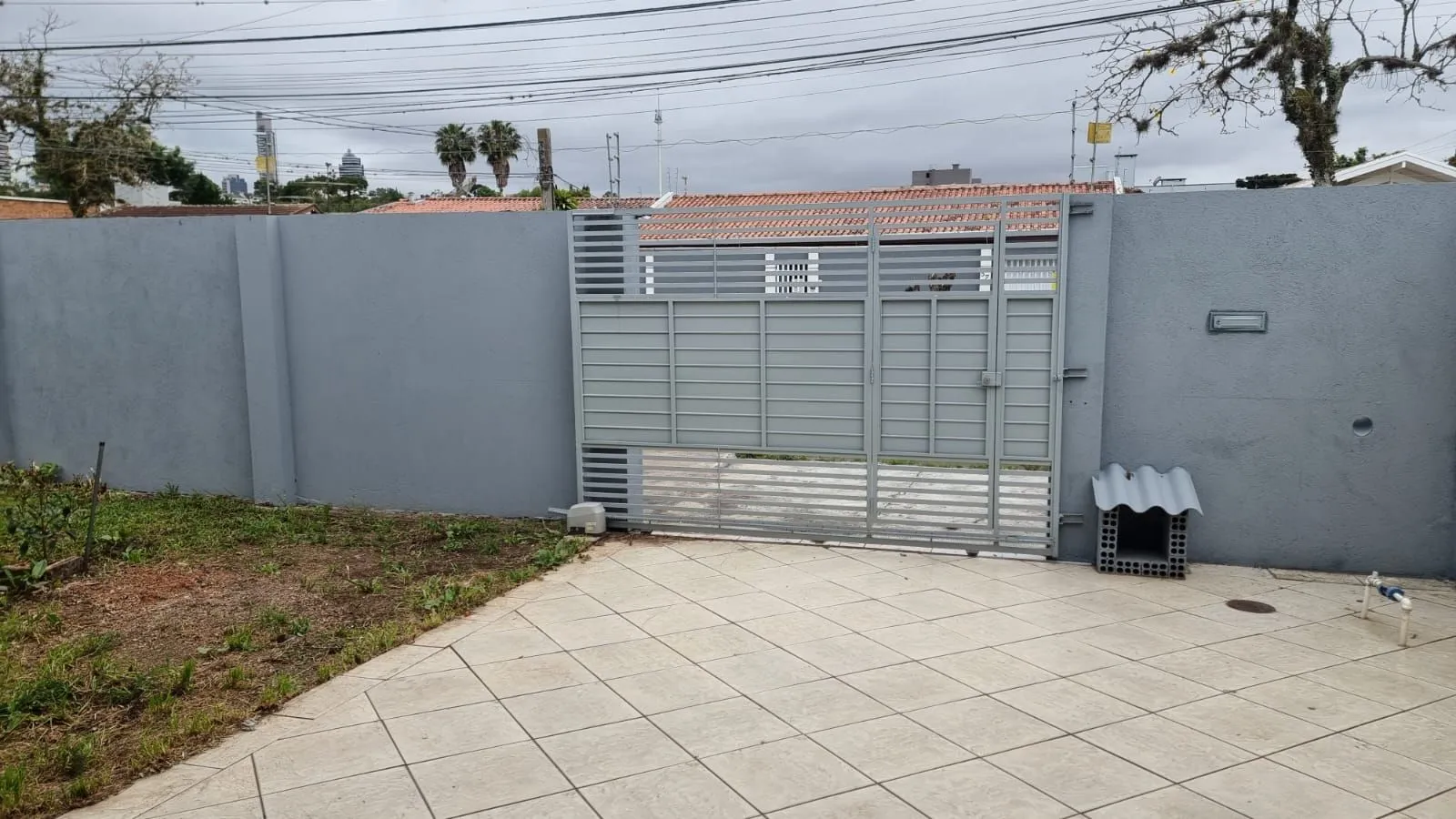 Casa de 4 dormitorios, 2 con baño propio, 220 m², Curitiba — photo 21
