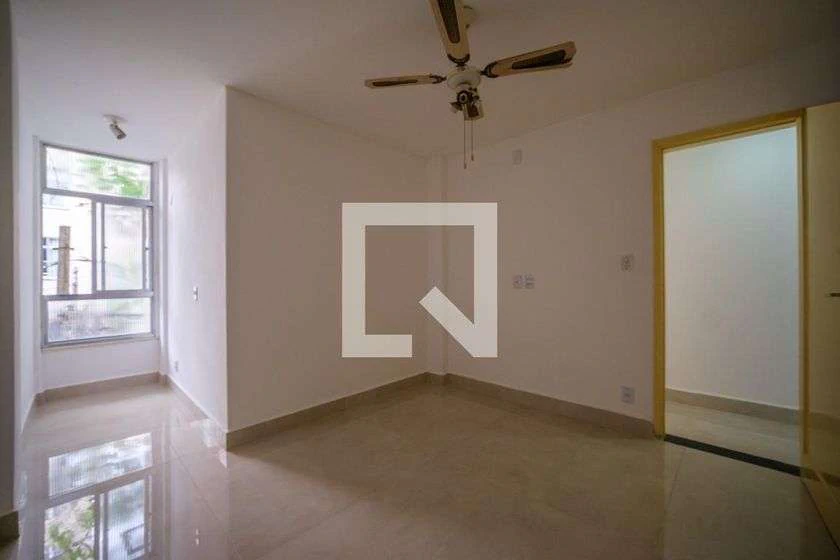 80 m² apartment with an open-plan kitchen and 2 bedrooms — photo 17