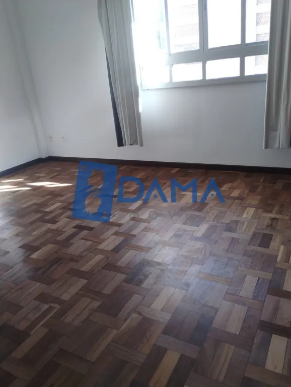 Apartamento com 3 quartos e cozinha fechada de 109 m² — photo 4