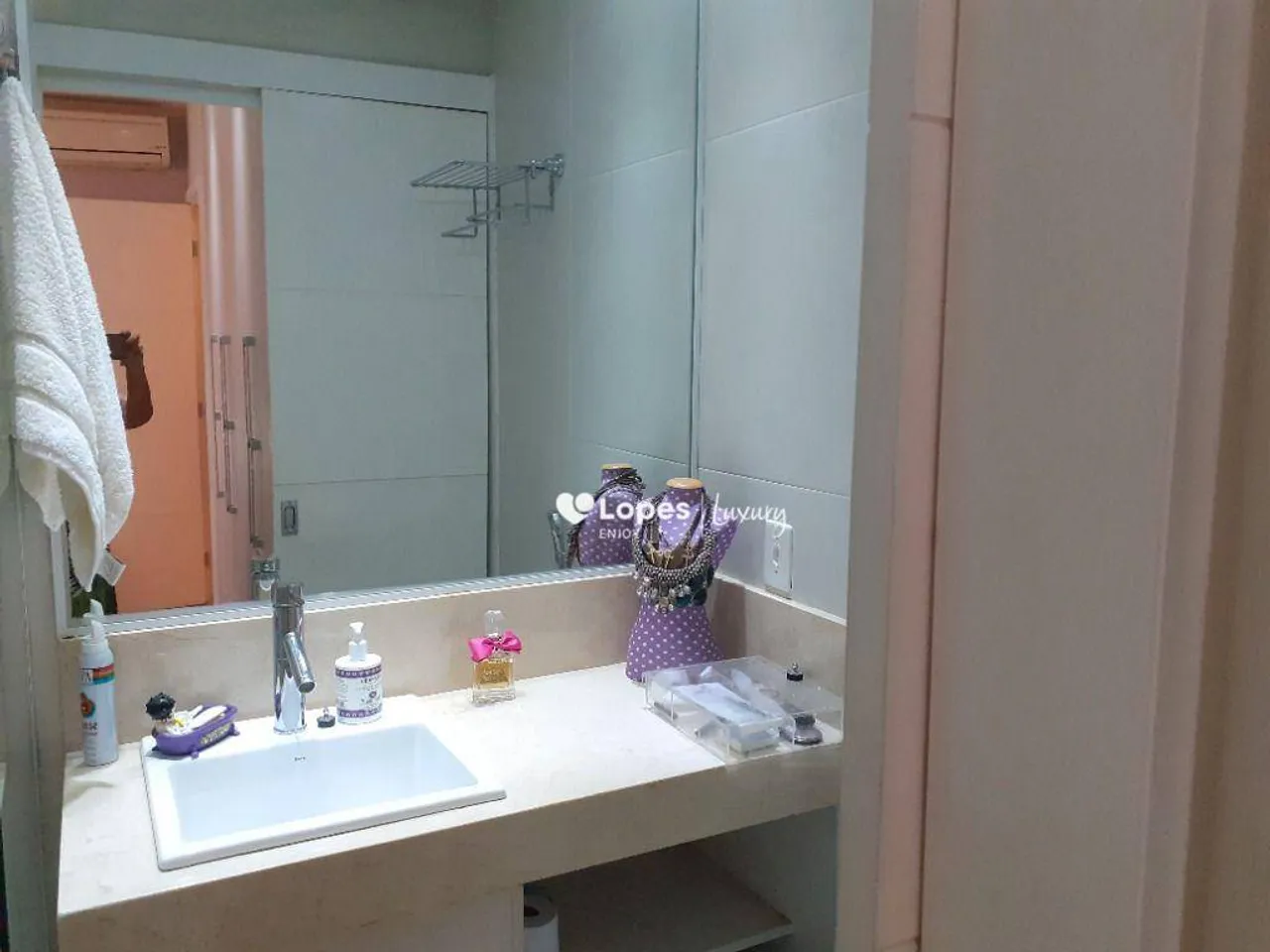 Triplex penthouse with 4 bedrooms and 3 suites, 2 parking — photo 13