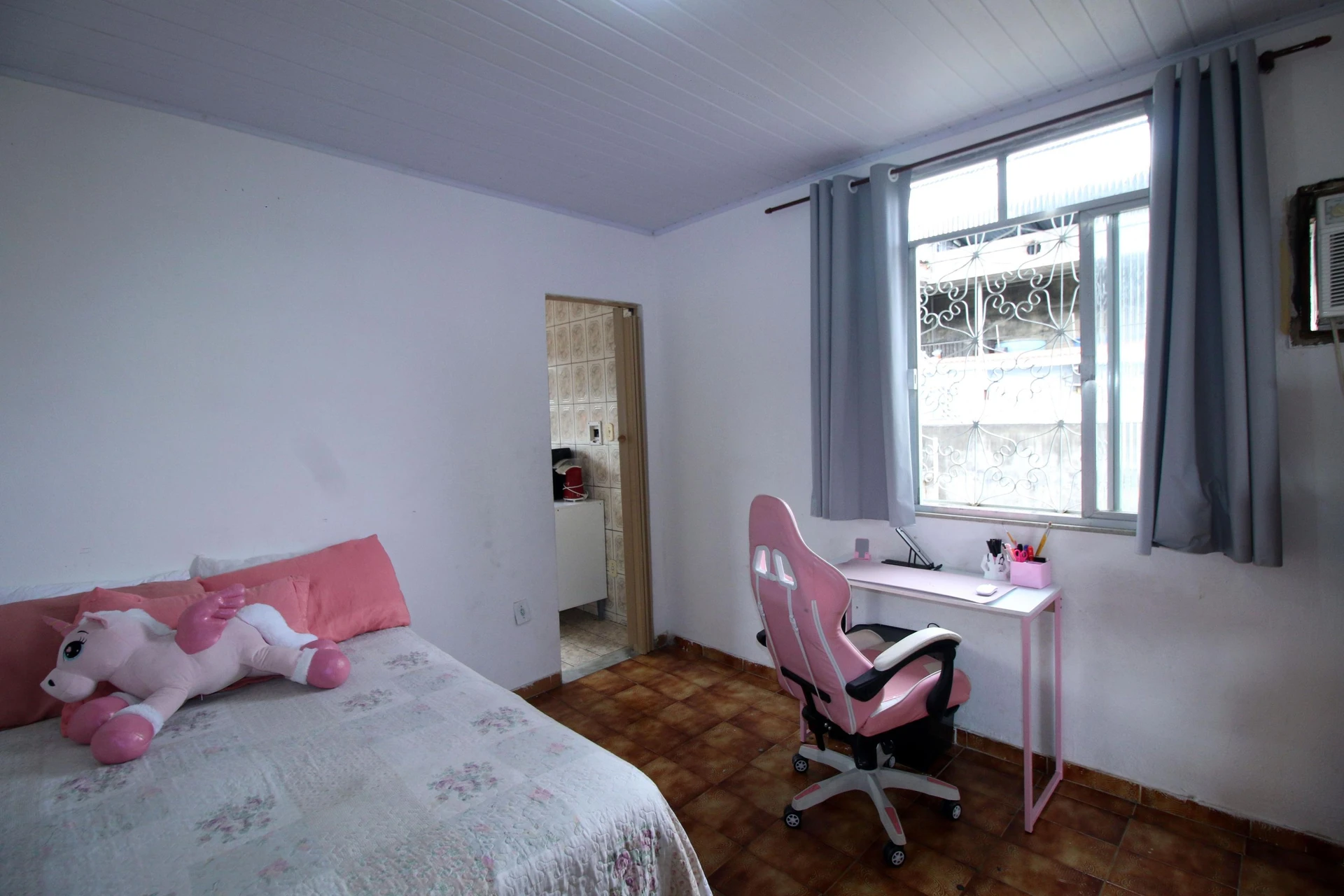 32 m² house with a home office and a garden