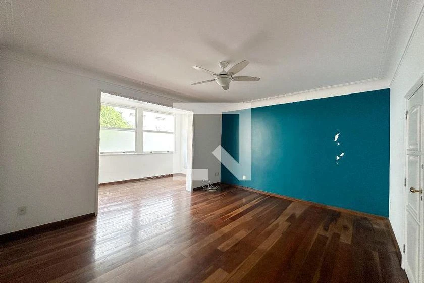 4-bedroom rental apartment with 225 m² and parking — photo 30