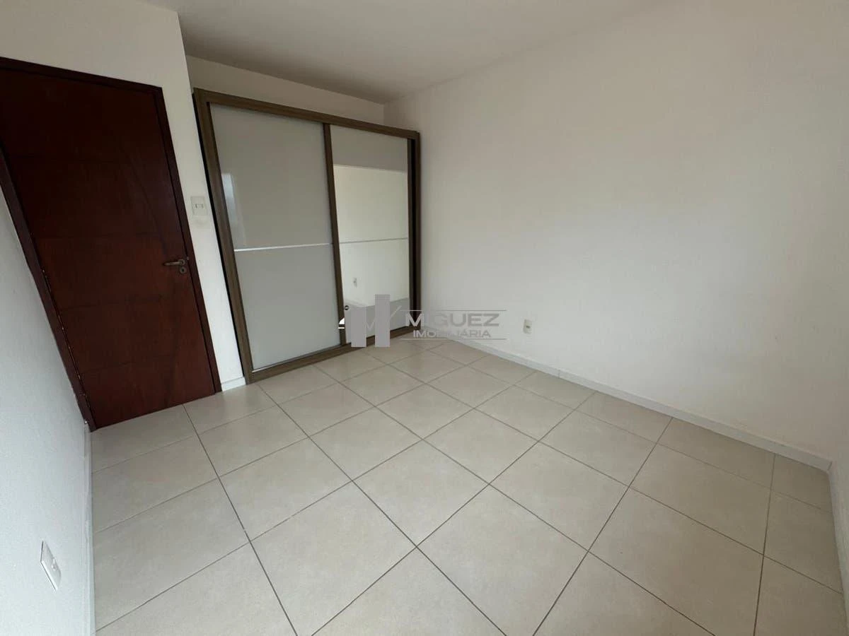 Water view in a 4-bedroom house, 340 m² — photo 22