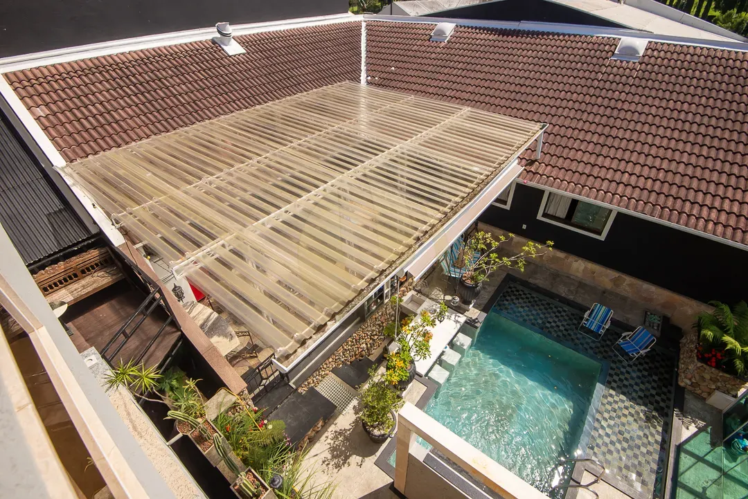 Furnished 860 m² house with 5 bedrooms and 10 bathrooms — photo 54