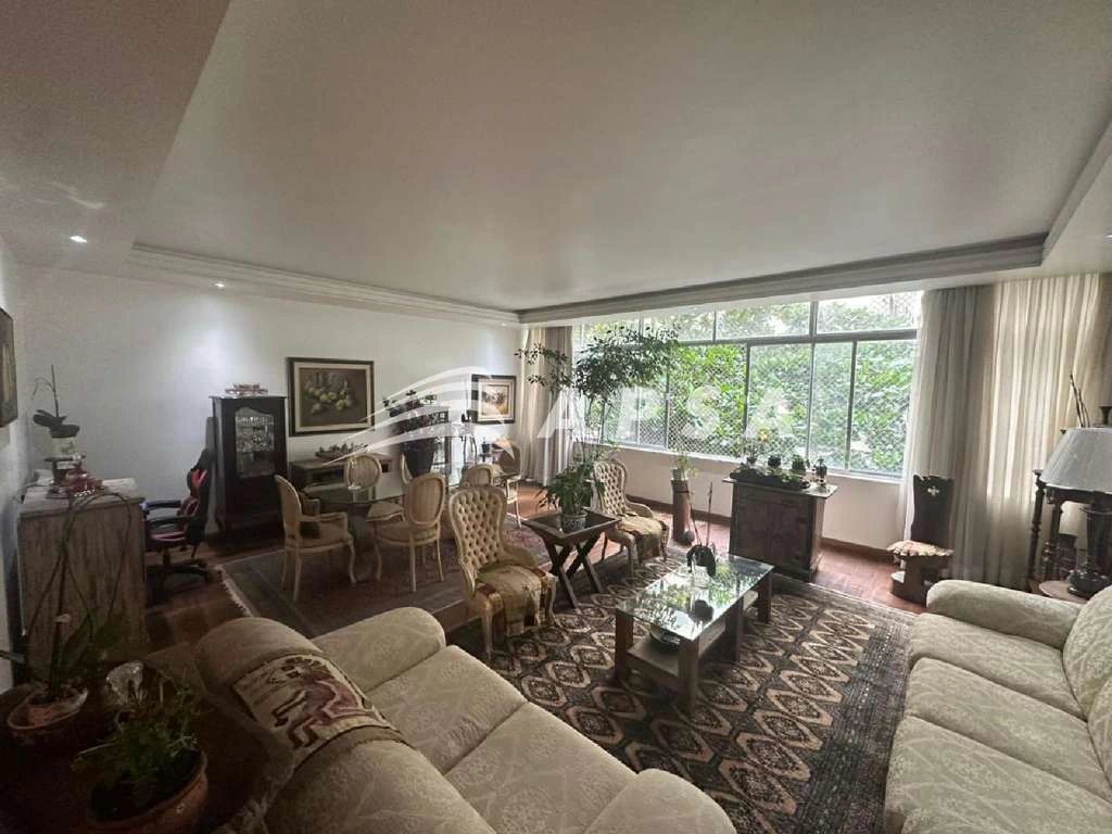 Furnished 200 m² apartment with 3 bedrooms — photo 18