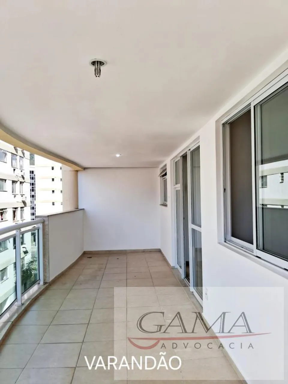 Rental apartment with 3 bedrooms and 1 bathroom — photo 11