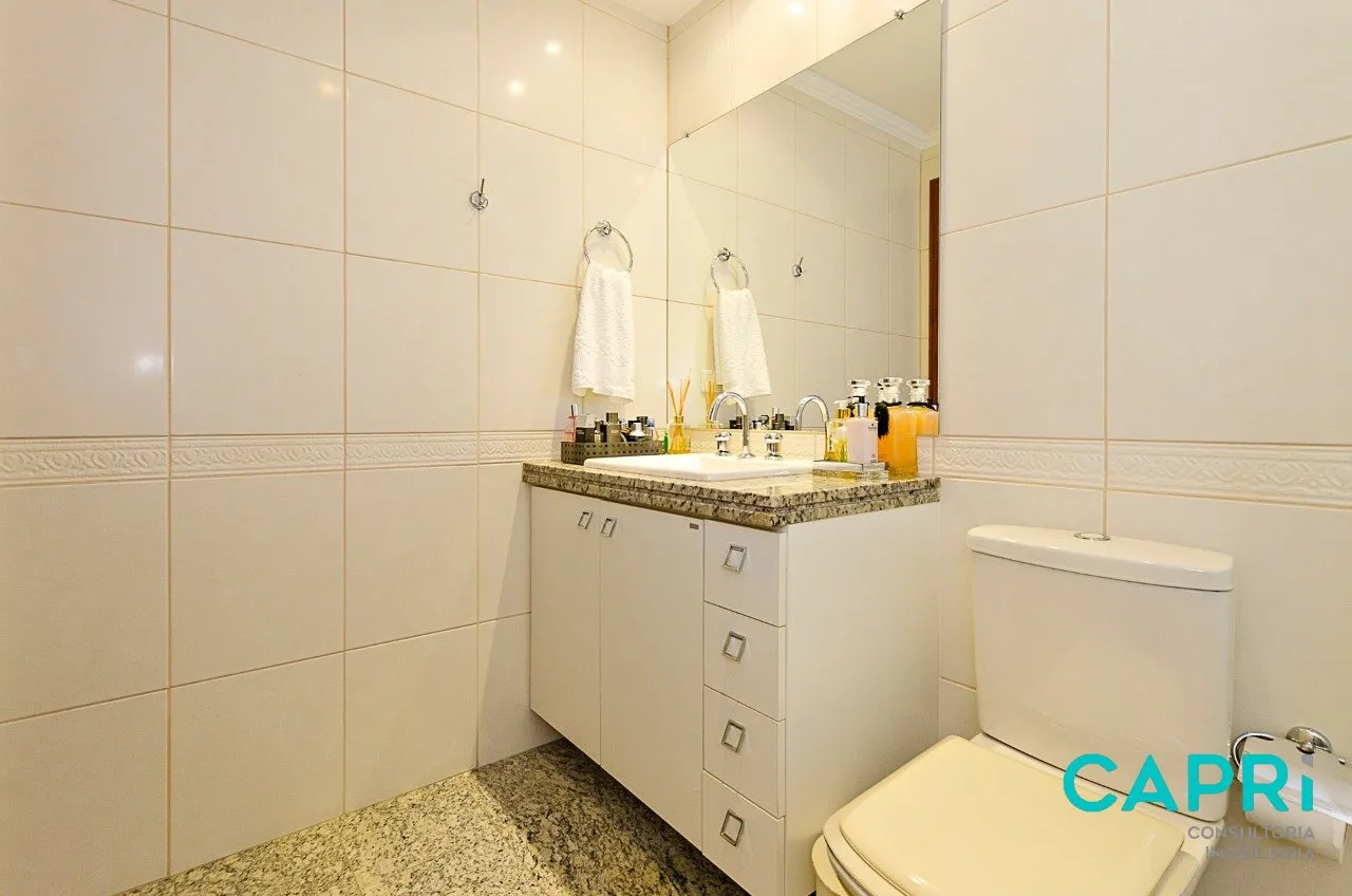 Furnished 3-bedroom apartment with a closed kitchen — photo 73