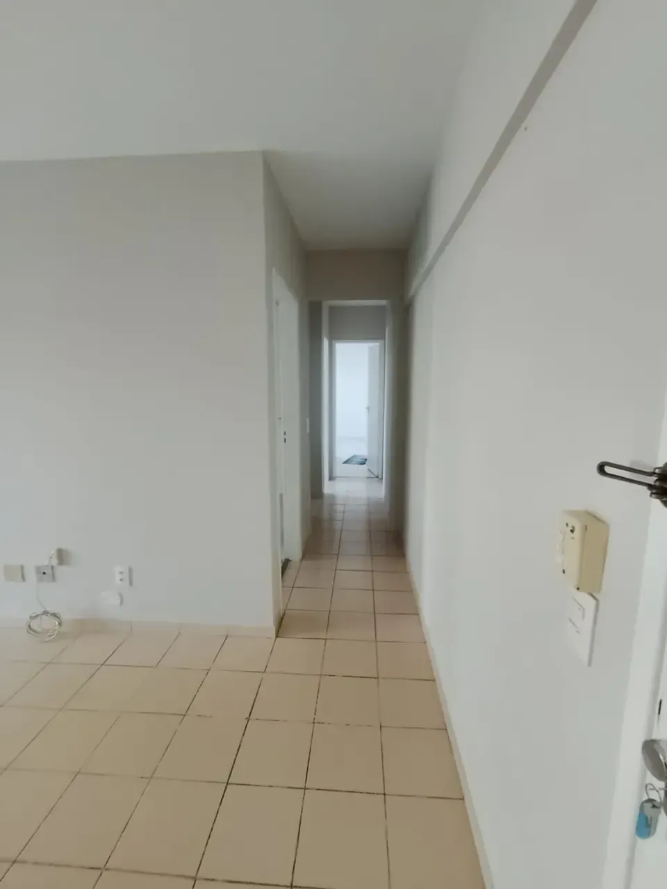 Apartamento com 2 quartos e cozinha fechada com coifa — photo 8