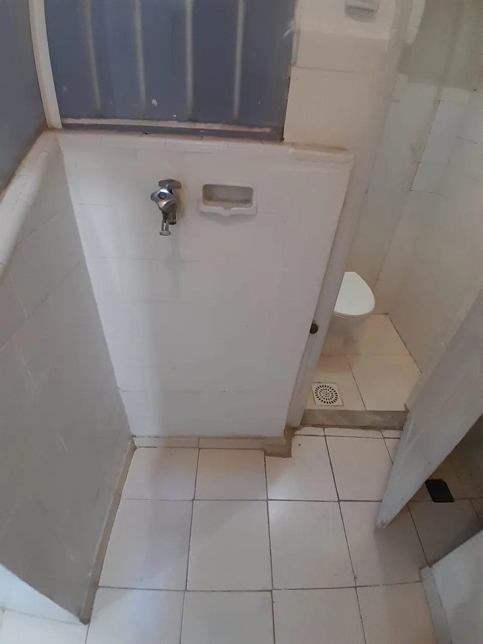 2-bedroom apartment with a separate, closed kitchen — photo 13