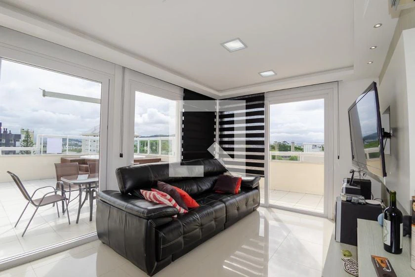3-bedroom apartment with private balcony BBQ