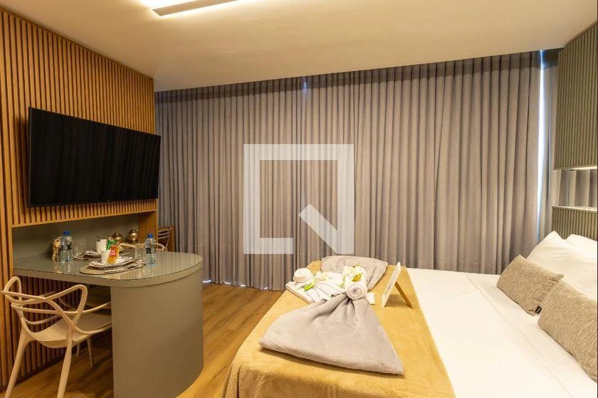 Furnished studio, 24 m², with floor-to-ceiling windows — photo 5