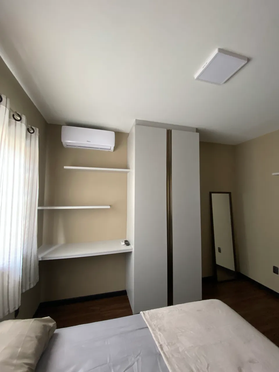 Furnished 1-bedroom apartment with a ready desk and parking — photo 14