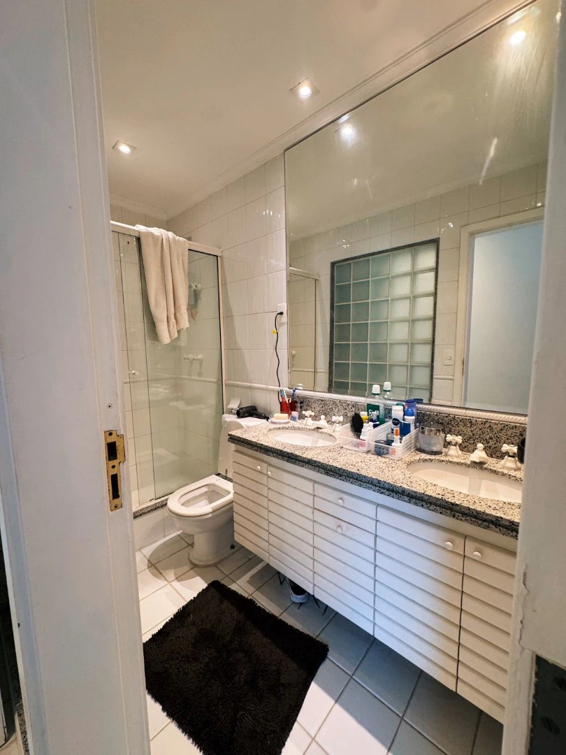 Furnished 290 m² apartment with a balcony grill — photo 26