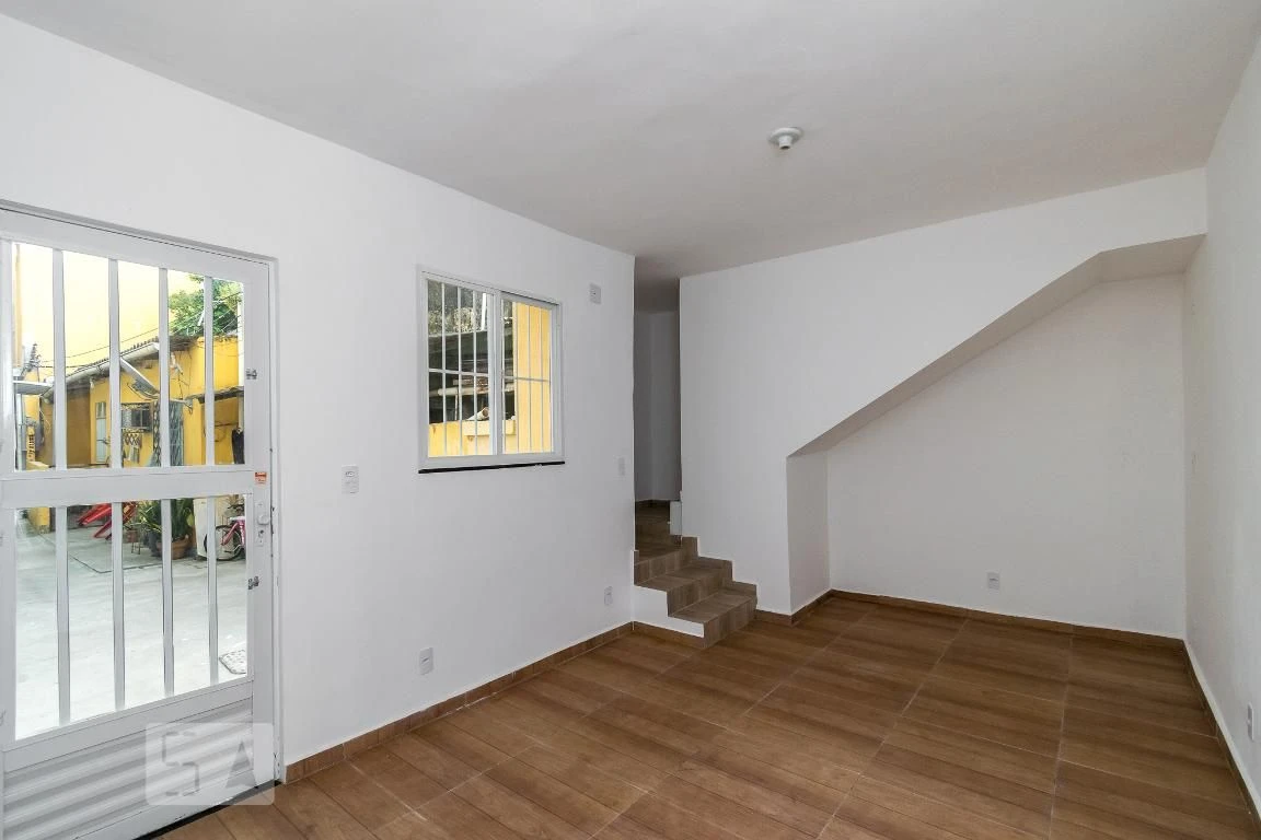 House with 1 bedroom and a balcony, 2 bathrooms — photo 8