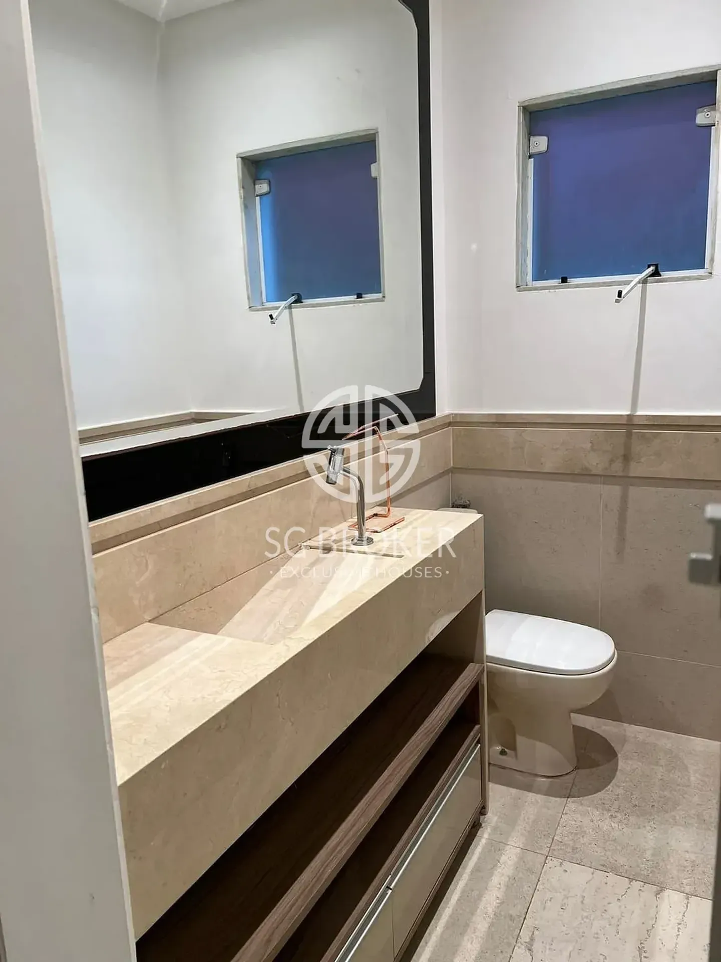 Casa com 5 suítes, cozinha fechada a gás e 500 m² — photo 32