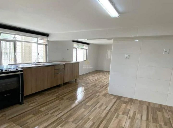 1-bedroom apartment with balcony and open-plan kitchen