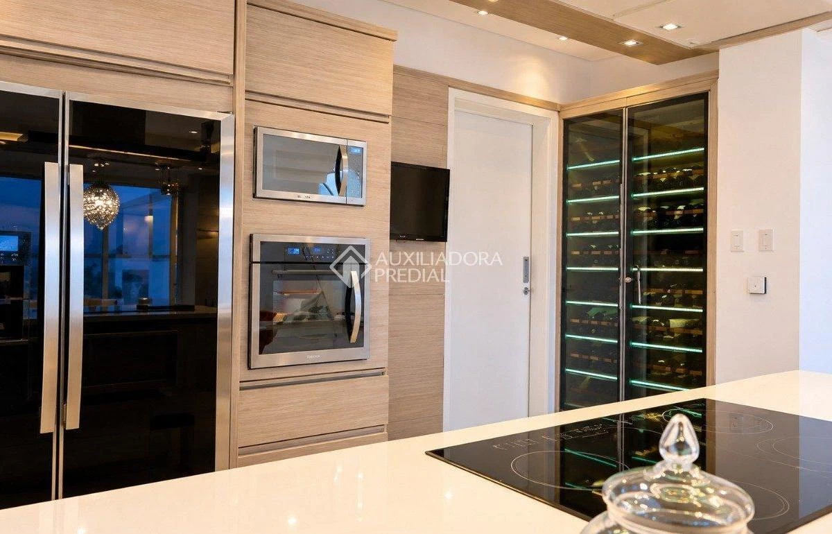 Ванна та 4 спальні: будинок 420 м² — photo 25