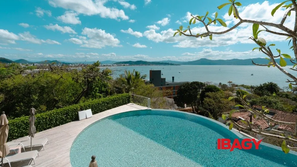 Furnished 454 m² apartment with a gourmet balcony — photo 8