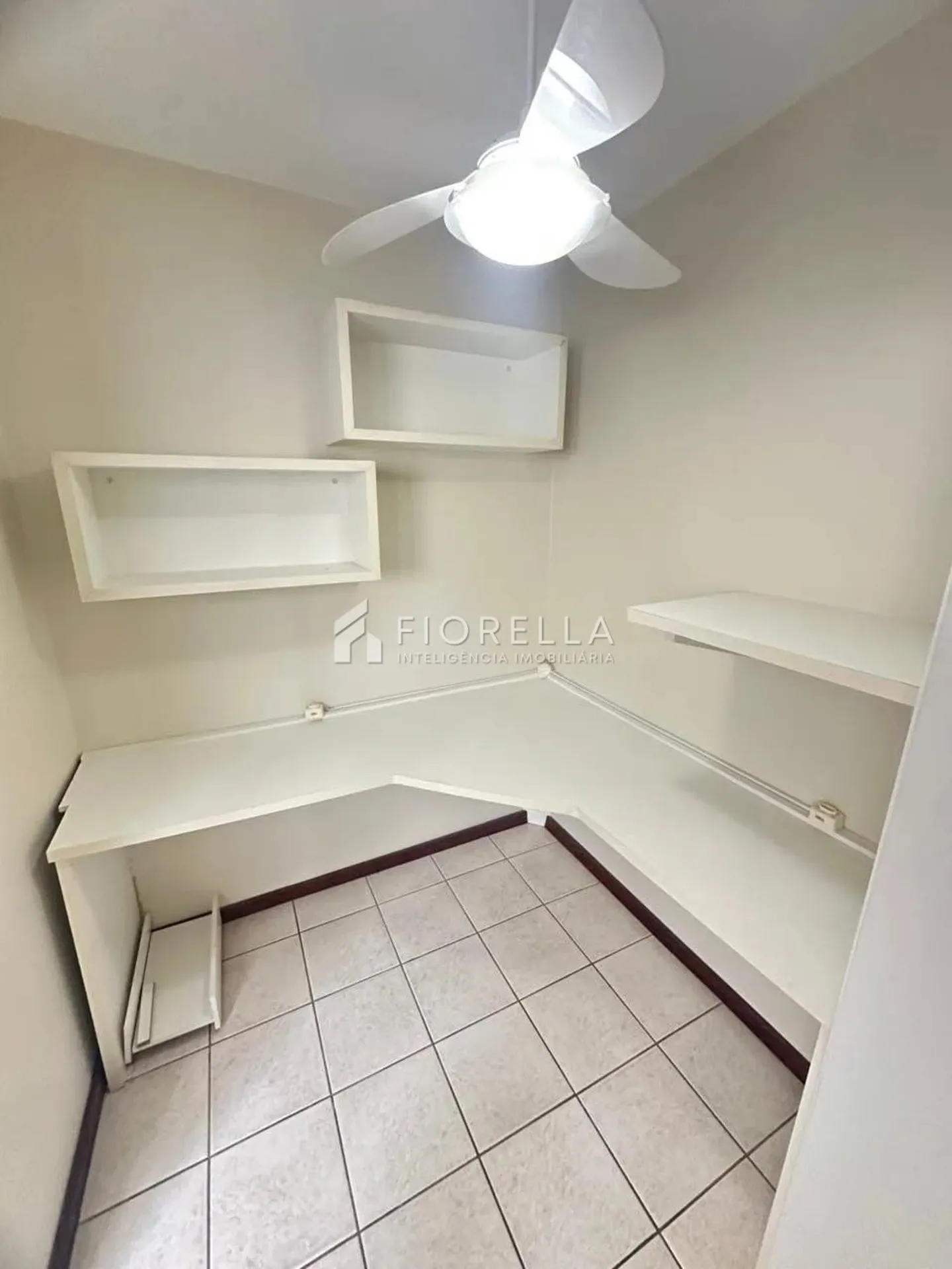 Apartamento mobiliado de 2 quartos com máquina de lavar — photo 14