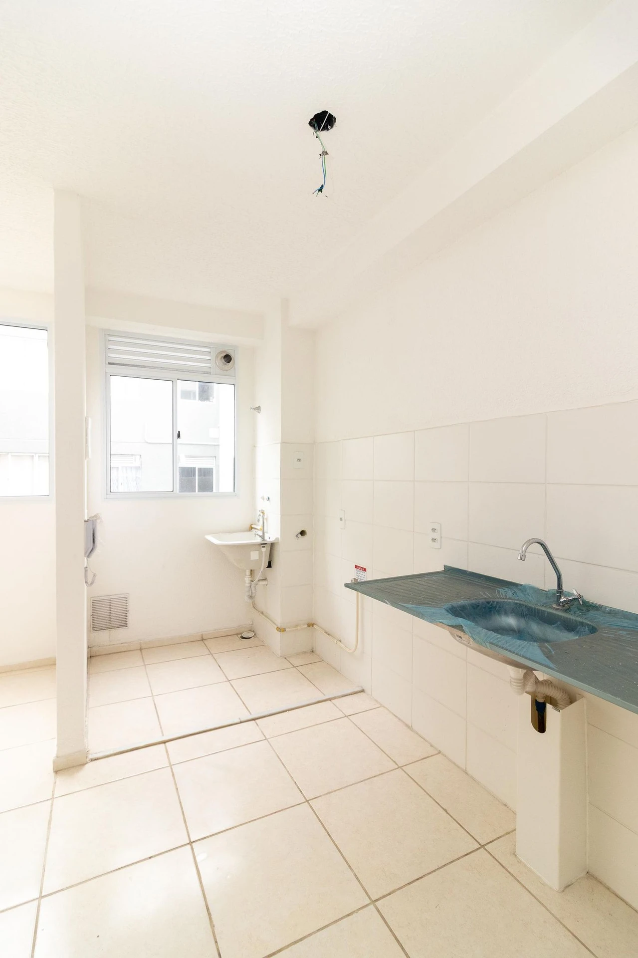 Apartamento com 2 quartos e piscina no condomínio — photo 27