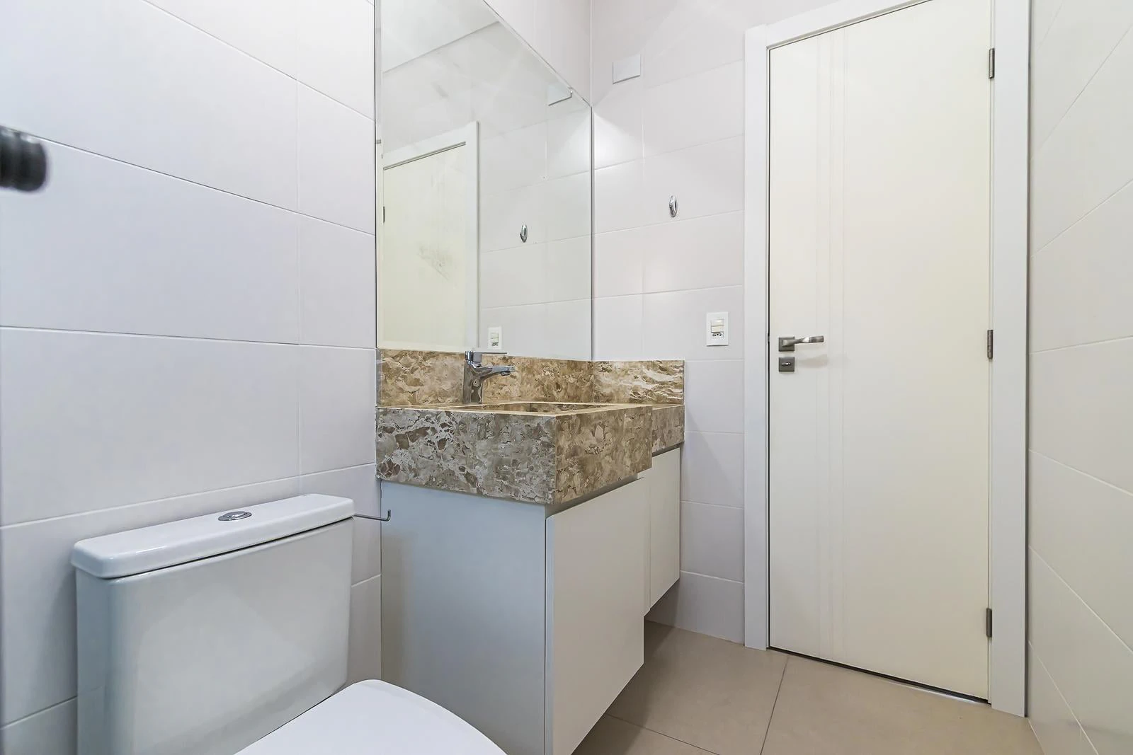 Casa, 92 m², con balcón cerrado con vidrio — photo 23