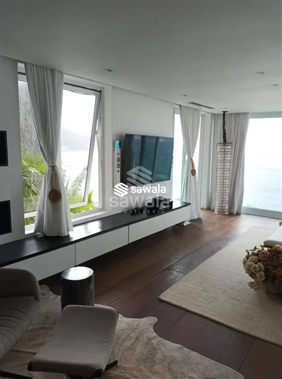 Furnished house with 5 bedrooms and open-plan kitchen — photo 21