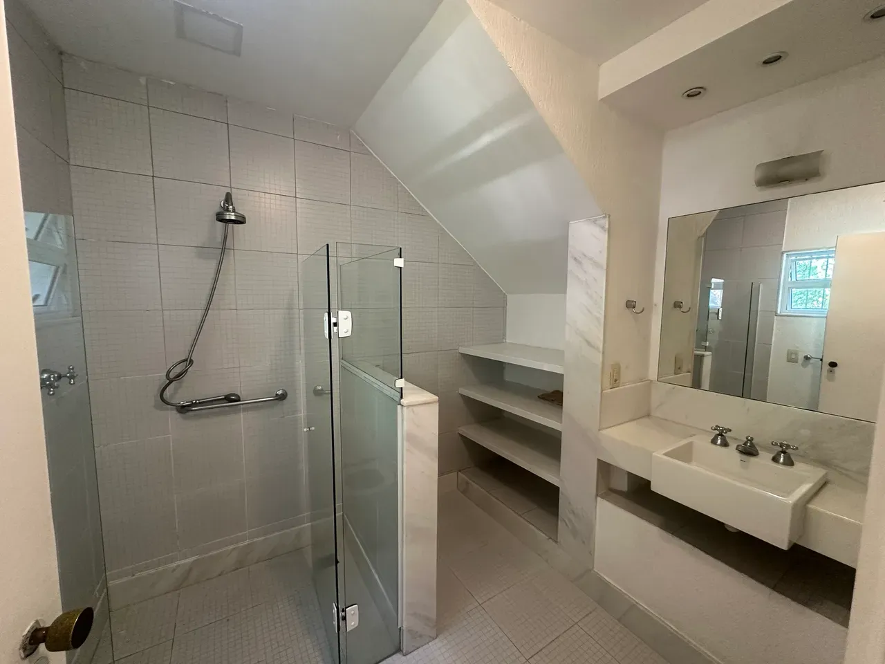 Квартира 233 м² з пральною машиною та видом на гори — photo 31