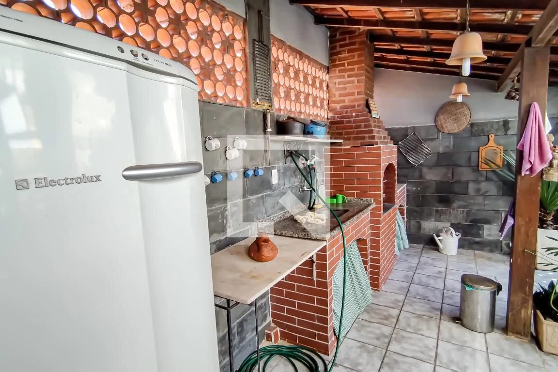Furnished house with 4 bedrooms and private garden — photo 62