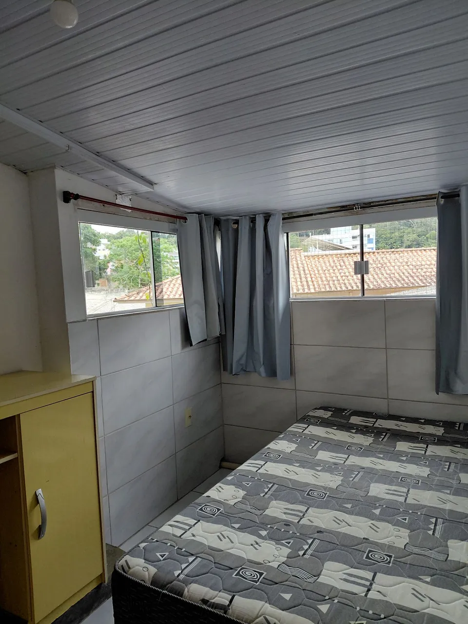 Furnished studio, 30 m², with a home office