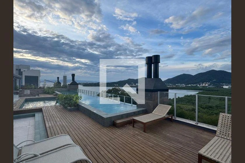 3-bedroom apartment with a water view in Florianópolis — photo 18