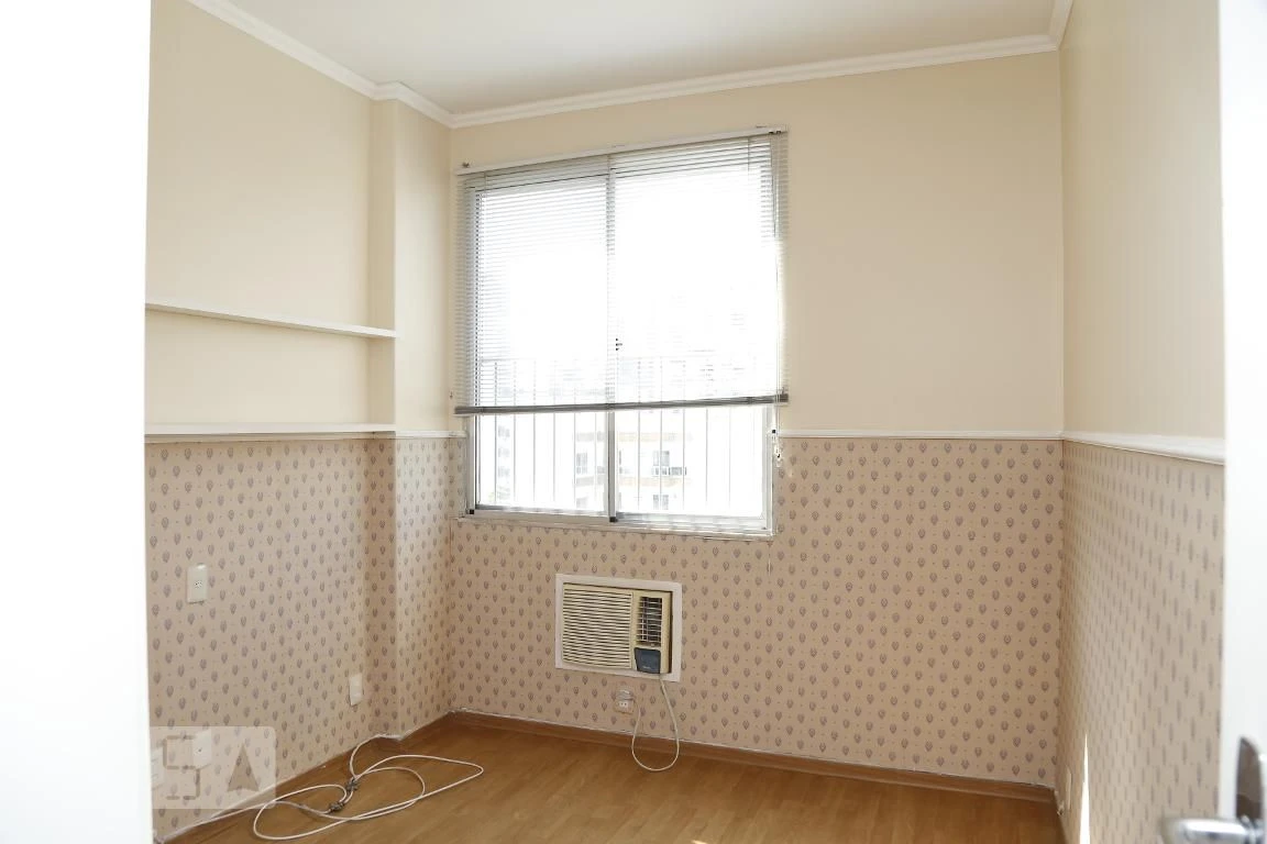 Apartment, 72 m², with wood or laminate floors — photo 11
