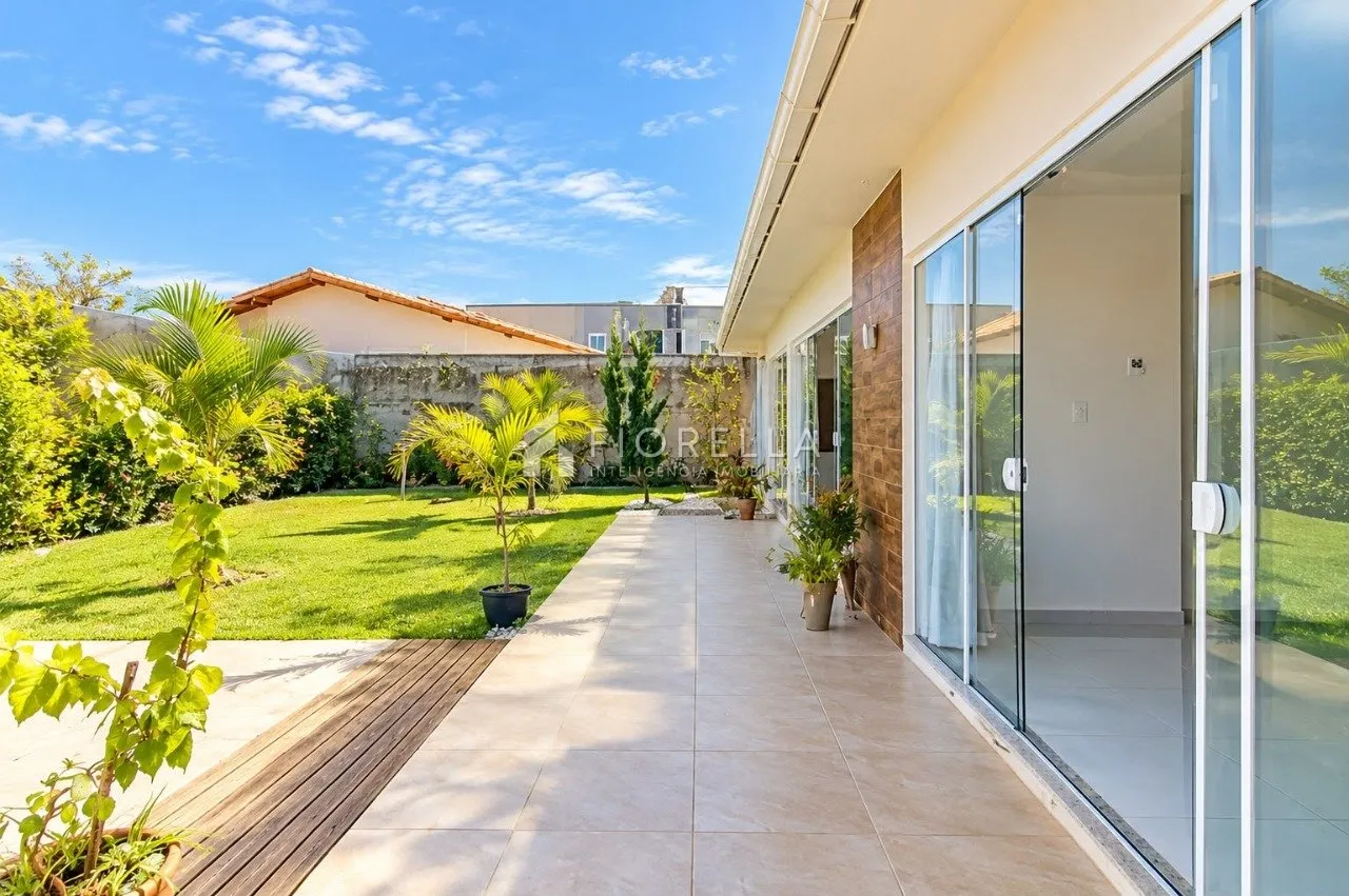 Floor-to-ceiling windows in a 3-bedroom house, 106 m² — photo 12