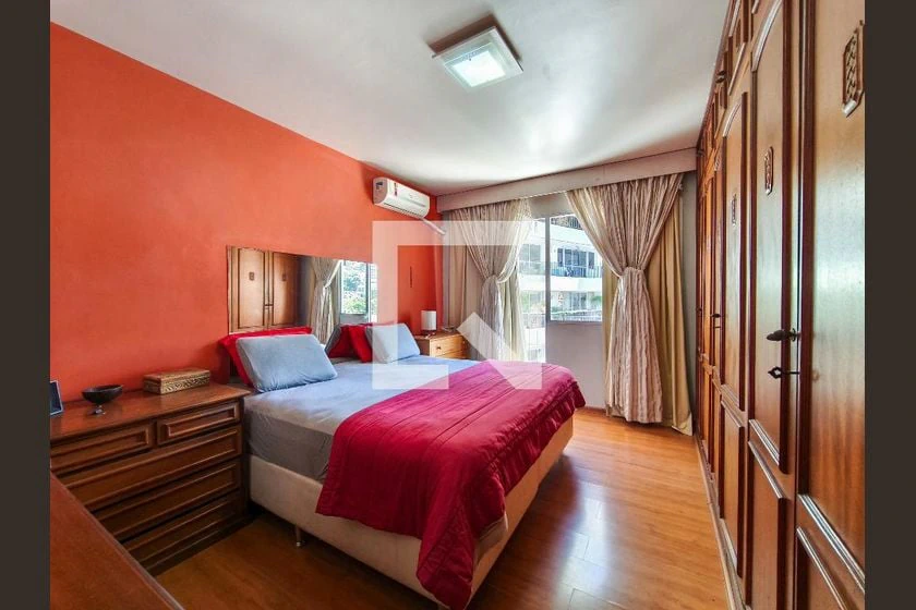 Mountain view in a 4-bedroom apartment, 159 m² — photo 9
