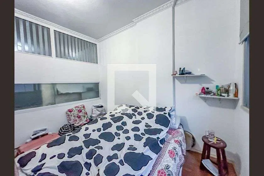 Furnished 1-bedroom apartment with a real workspace corner — photo 12