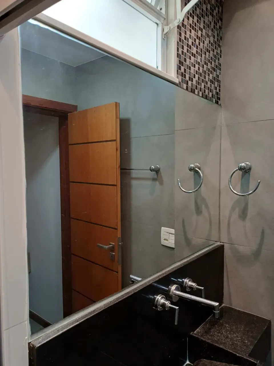 Furnished 2-bedroom apartment with 2 bathrooms — photo 2