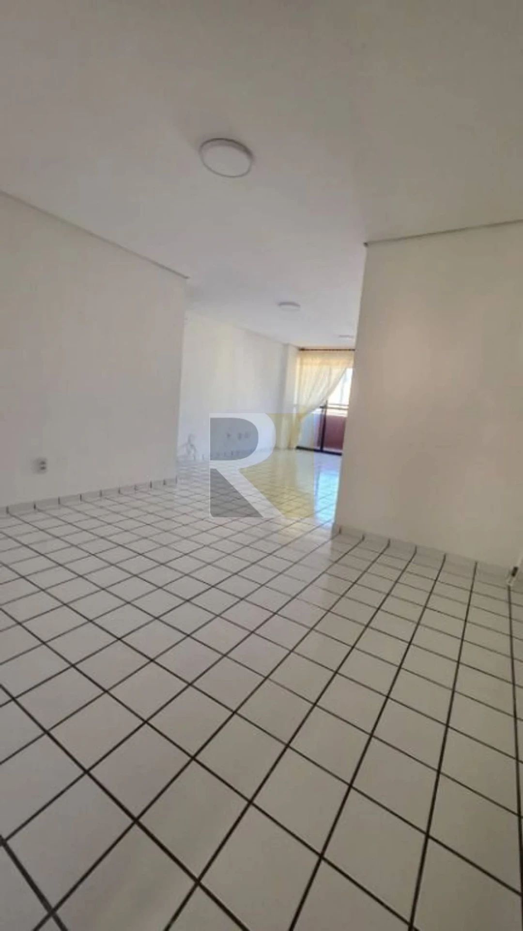 3-bedroom apartment with 147 m² and 2 parking spaces — photo 2