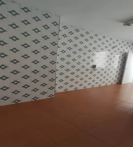 2-bedroom apartment with 1 bathroom, no parking — photo 7