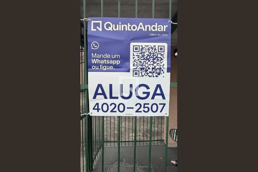 Apartamento com piso de madeira ou laminado, Benfica — photo 32