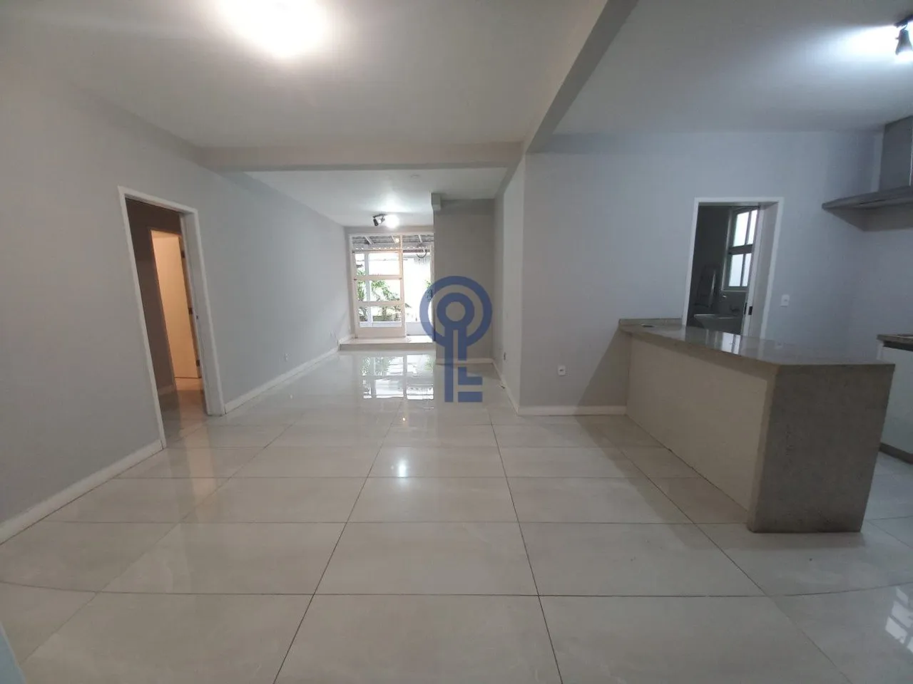 Rental house with 4 bedrooms and an open-plan kitchen — photo 16