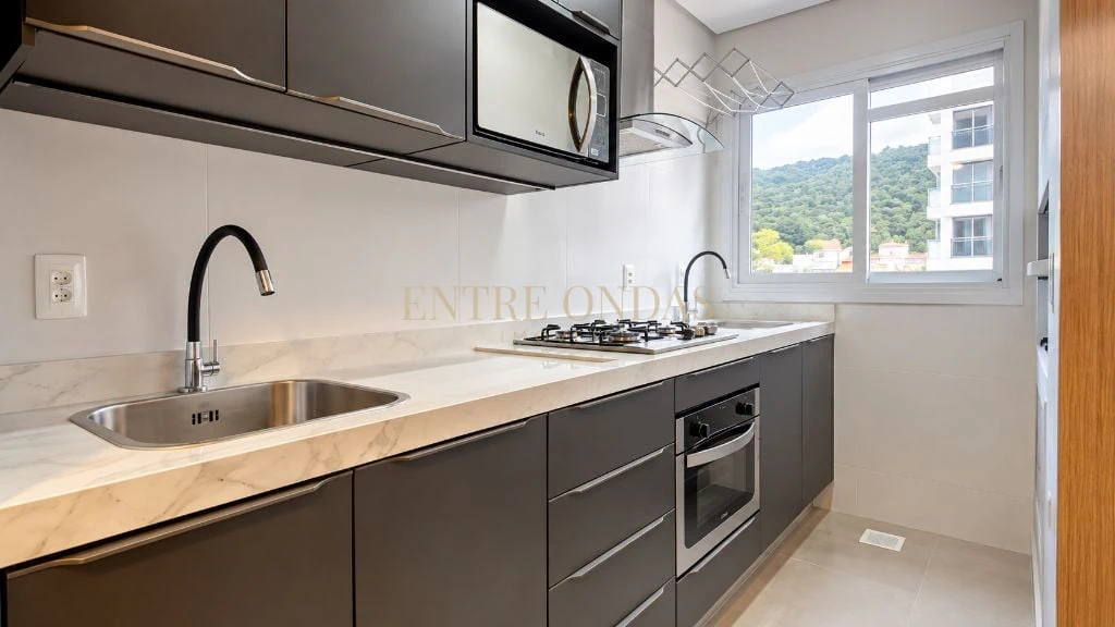Washing machine in a one-bedroom apartment, 30 m² — photo 2