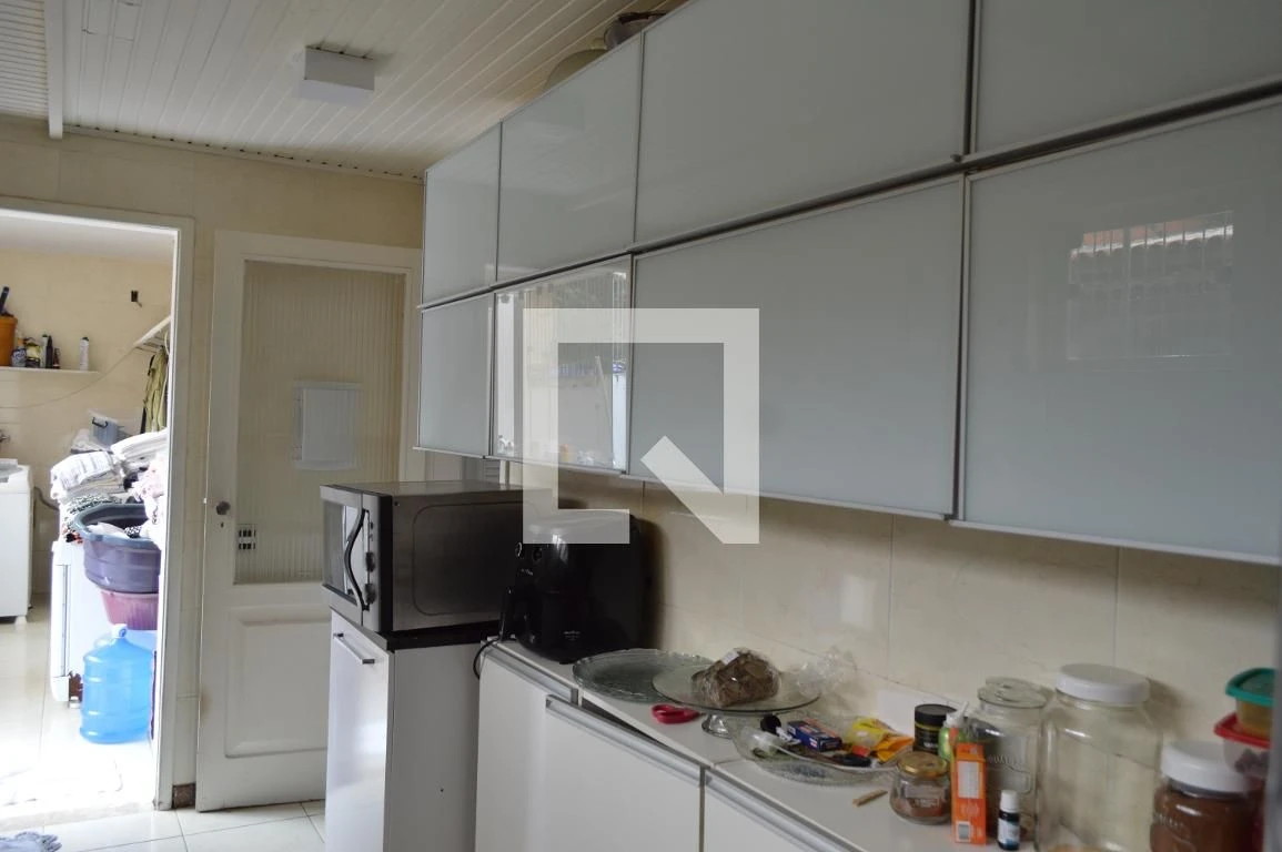 Будинок для оренди на 6 спалень із ванними та приватним садом — photo 3