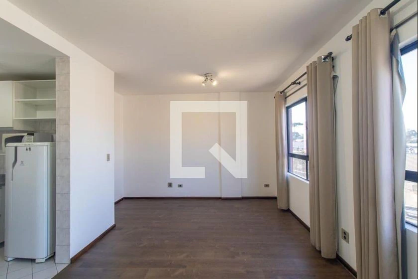 50 m² studio with 1 bedroom, balcony, no parking