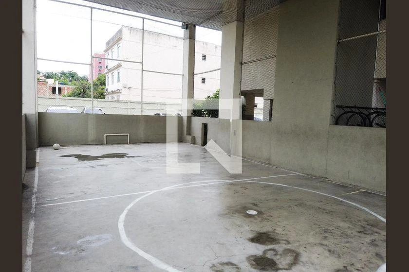 Apartamento amueblado de 2 dormitorios con cocina abierta — photo 32