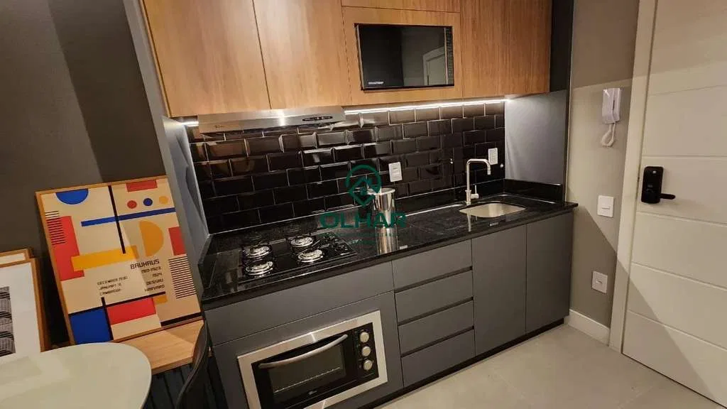 Furnished studio, 30 m², with a water view — photo 2
